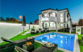 Holiday home Pula Paduljski put